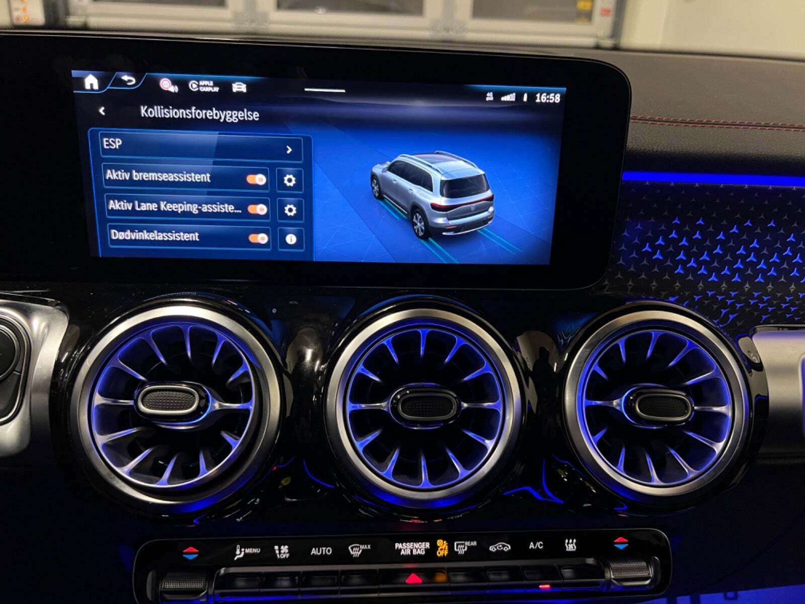 Hvid Mercedes EQB250+ fra 2024