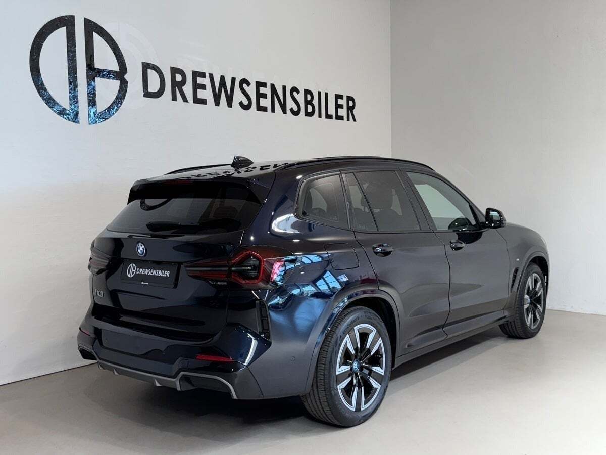 BMW iX3 Charged M-Sport