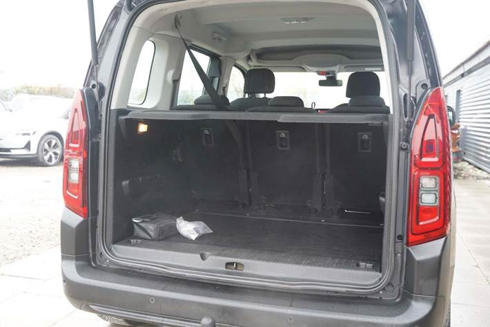 Sort Citroën Berlingo fra 2020