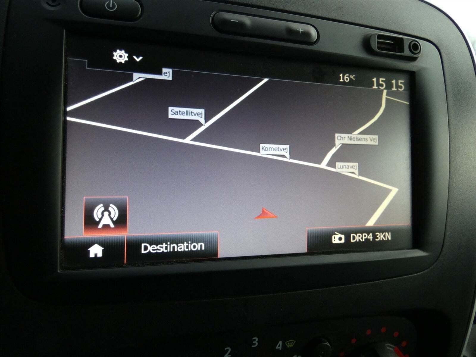 Hvid Renault Trafic T29 fra 2020