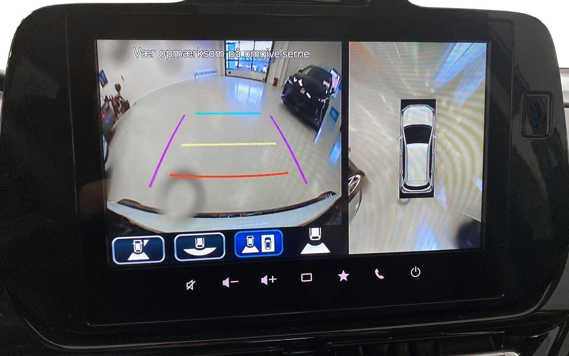 Hvid Suzuki S-Cross fra 2025