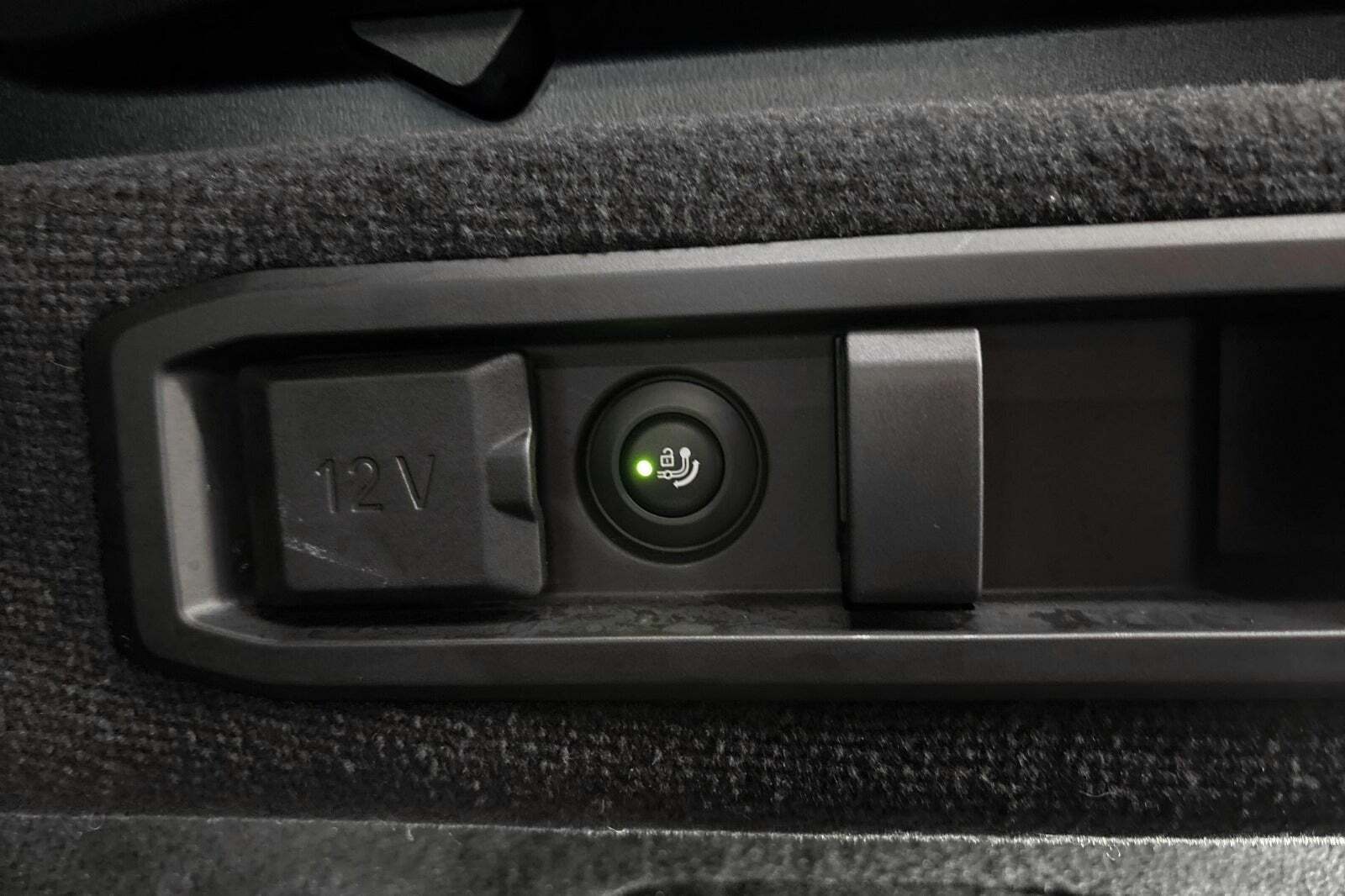 Sort BMW i5 fra 2025