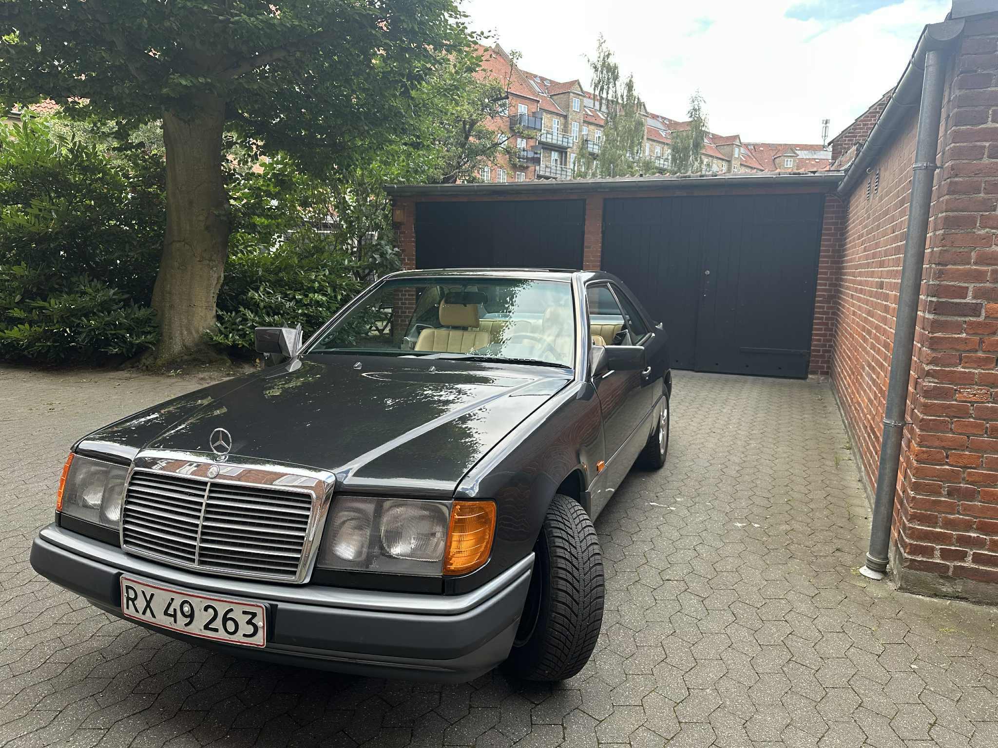Mercedes 300 CE 3,0 CE-24