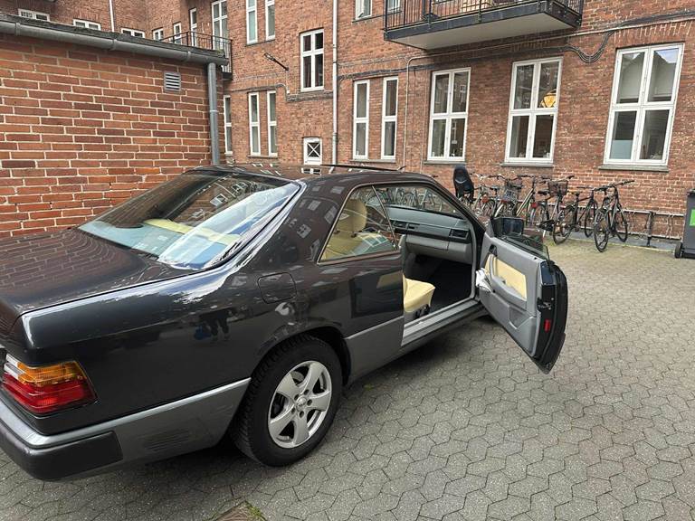 Mercedes 300 CE 3,0 CE-24