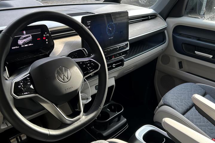 Sølv VW ID.Buzz fra 2024