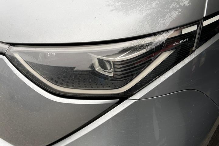 Sølv VW ID.Buzz fra 2024