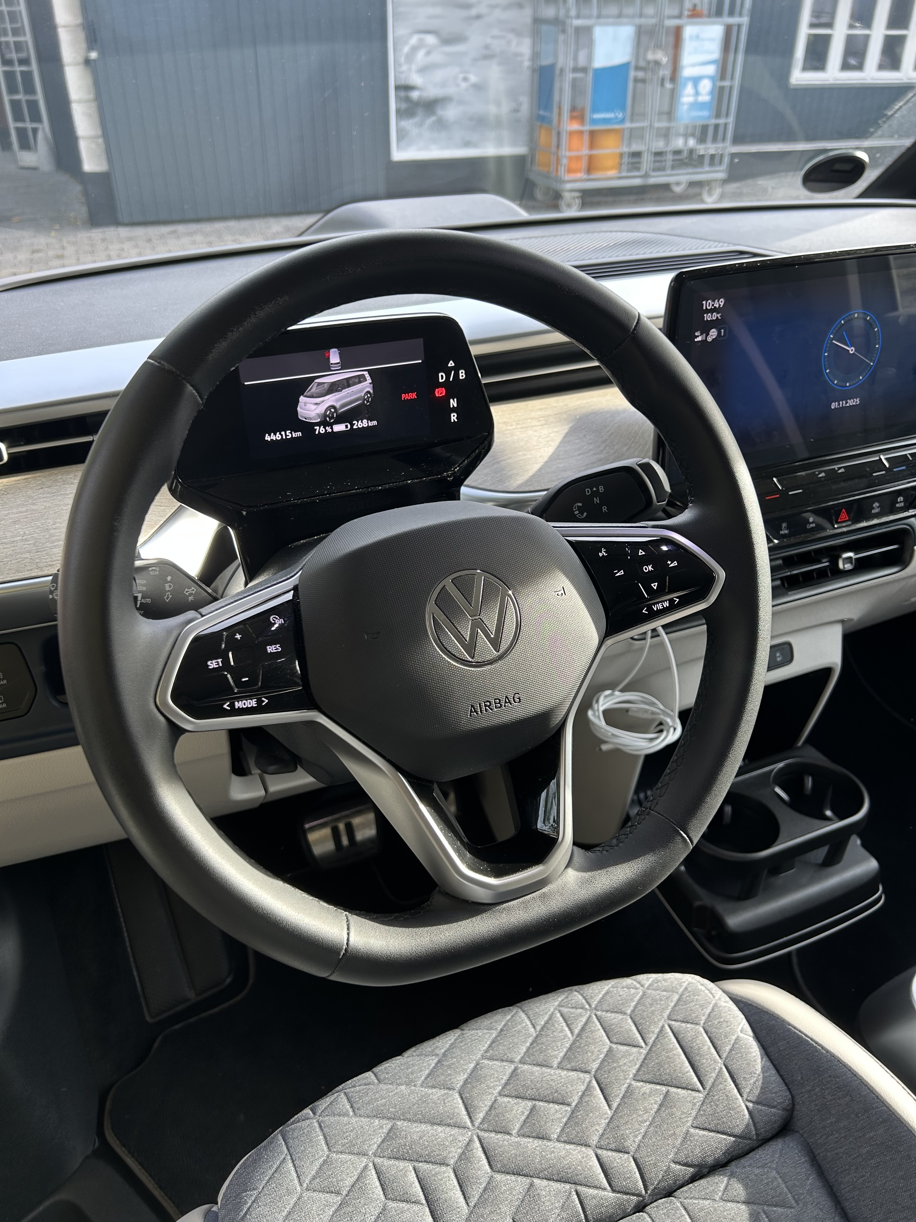 Sølv VW ID.Buzz fra 2024