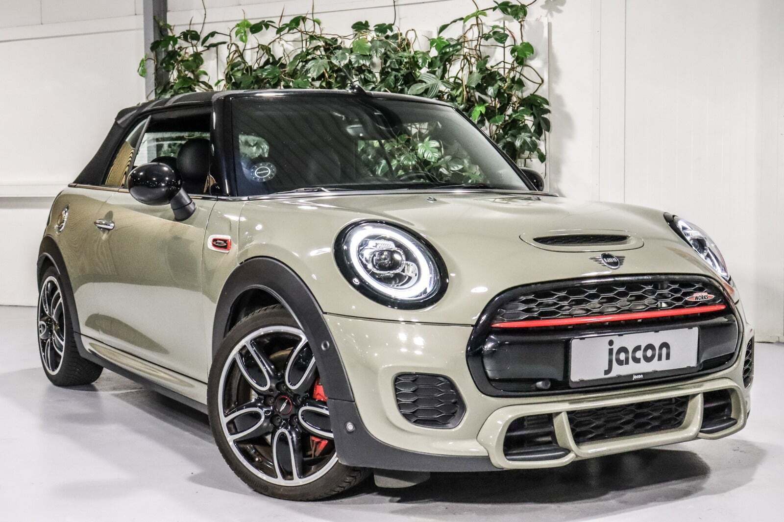 Mini Cooper S 2,0 JC Works Cabriolet aut.