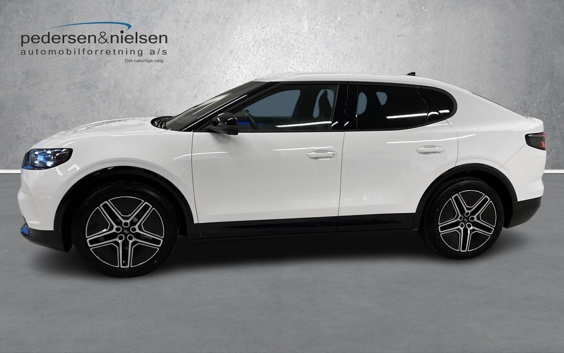 Ford Capri EL UR Premium 286HK 5d Aut.