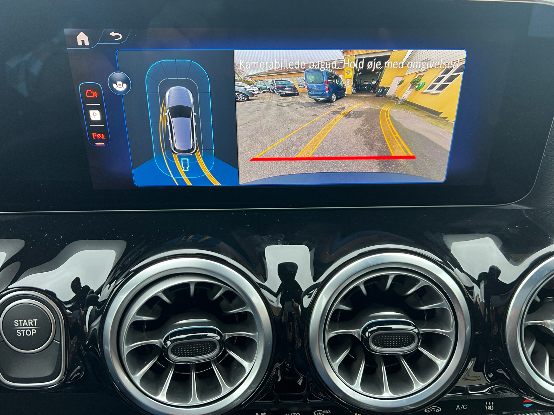 Grå Mercedes EQA 250+ fra 2024