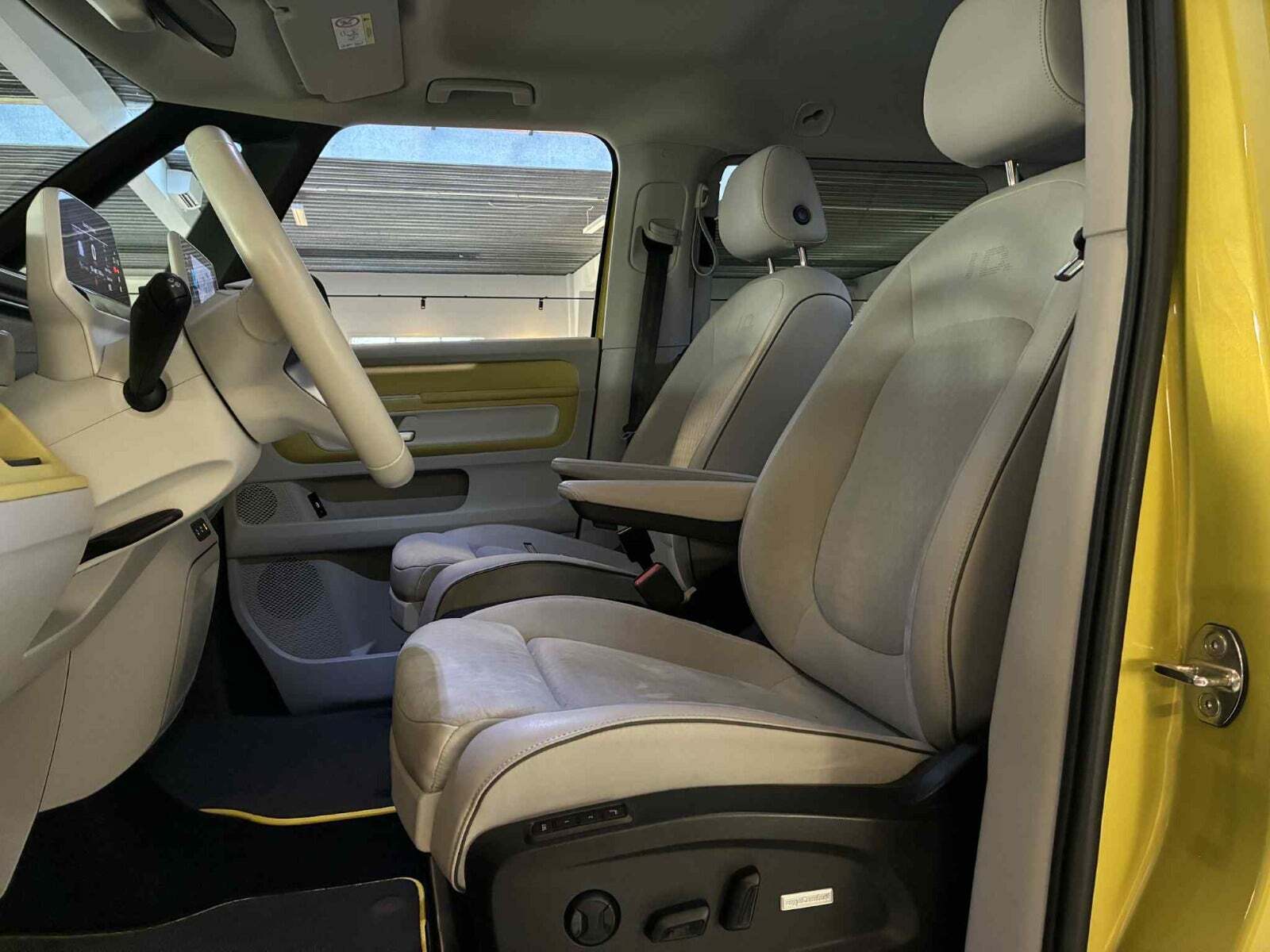 VW ID.Buzz 77 1ST Edition SWB