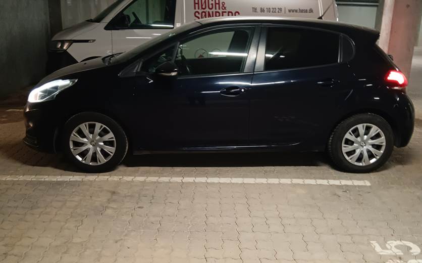 Peugeot 208 1,6 BlueHDI 100 hk 5D