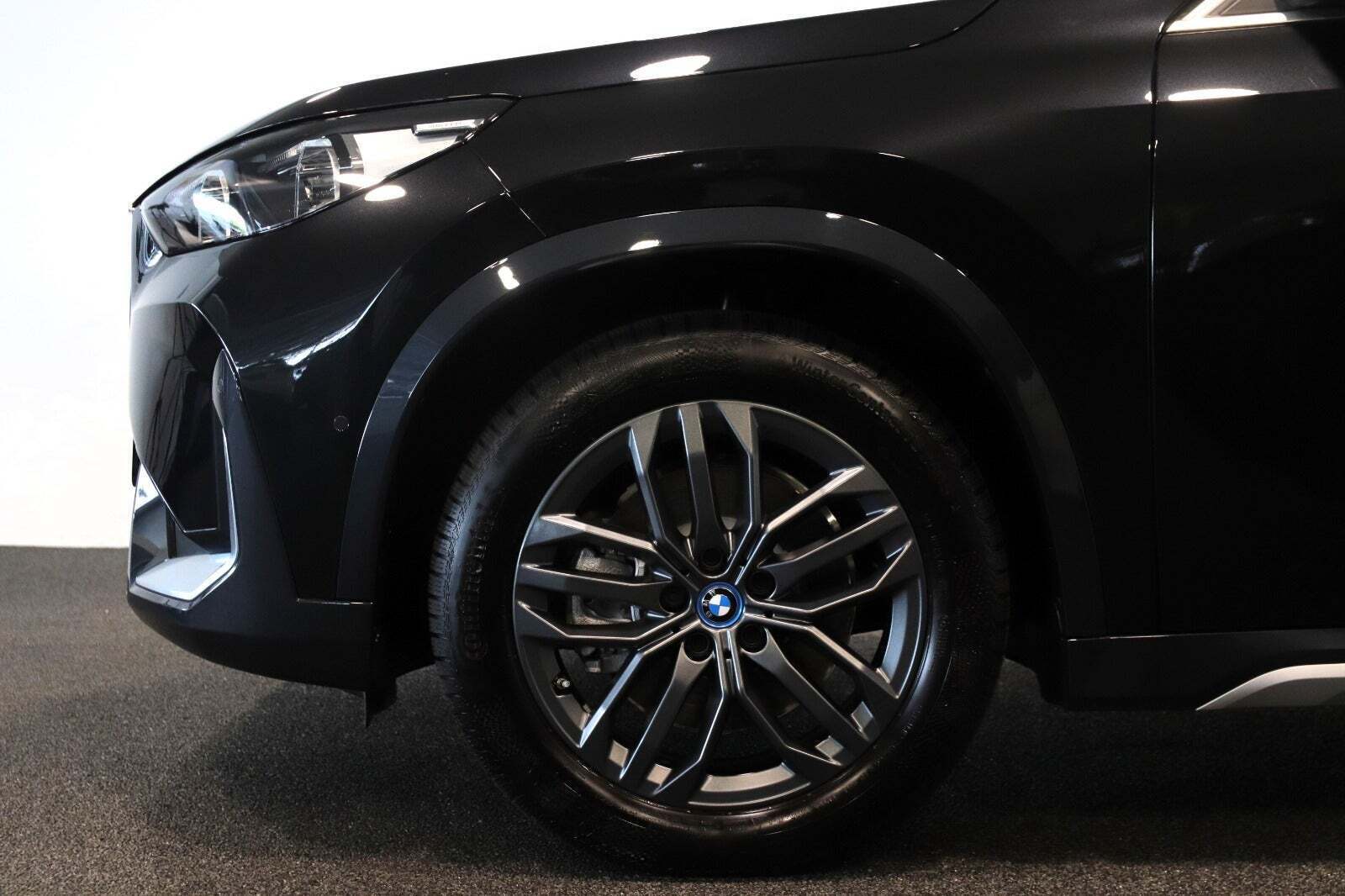BMW iX1 xDrive30 X-Line Van