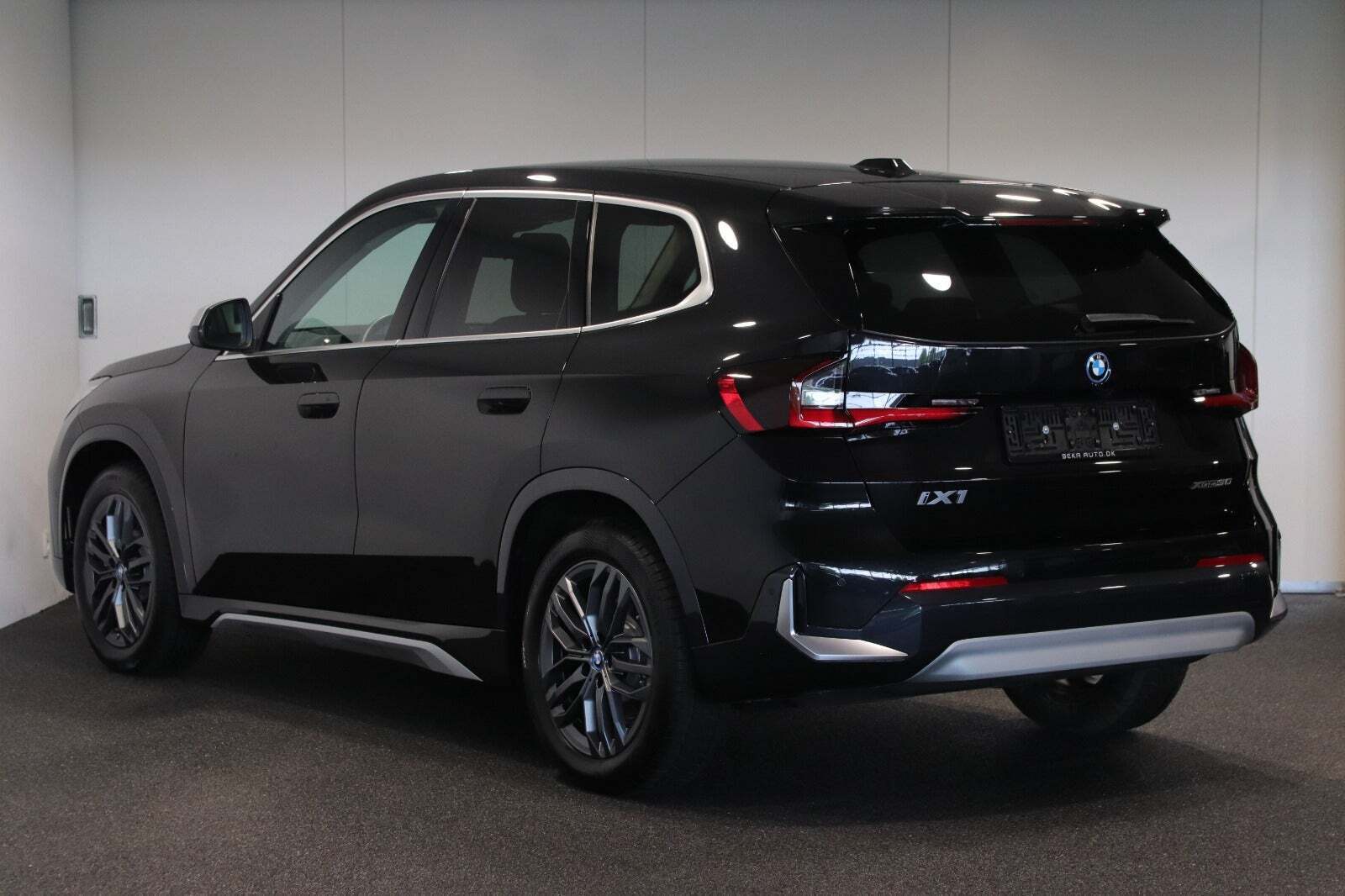 BMW iX1 xDrive30 X-Line Van