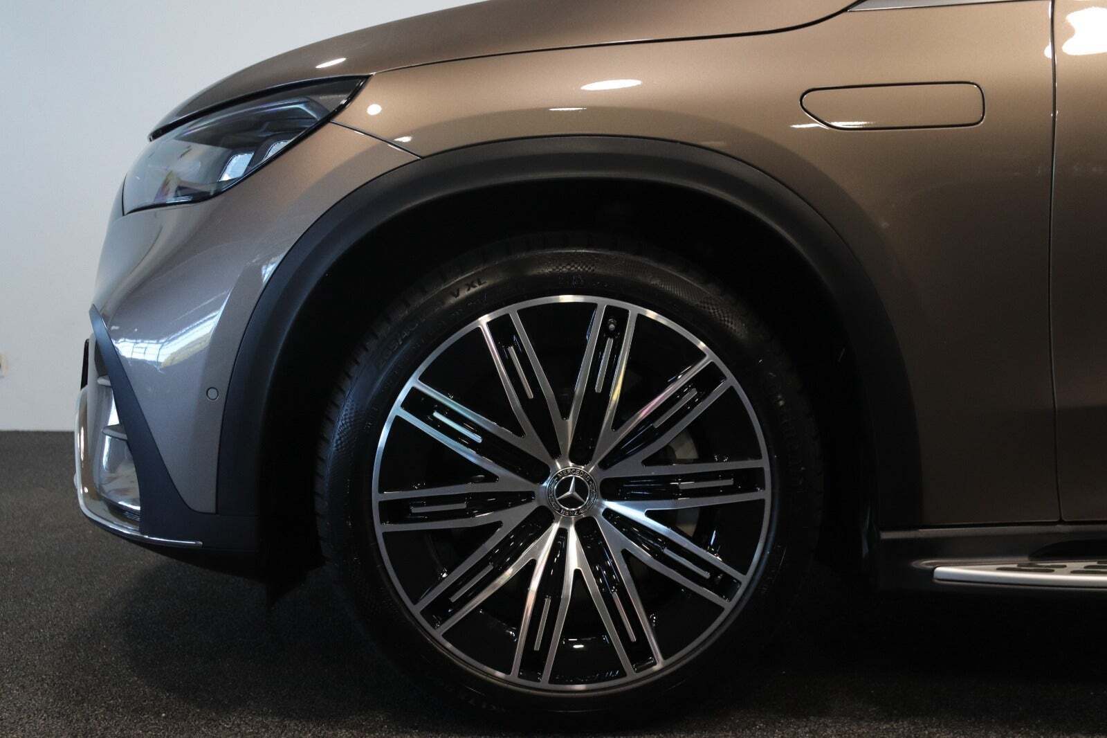 Mercedes EQE350 SUV AMG Line 4Matic Van