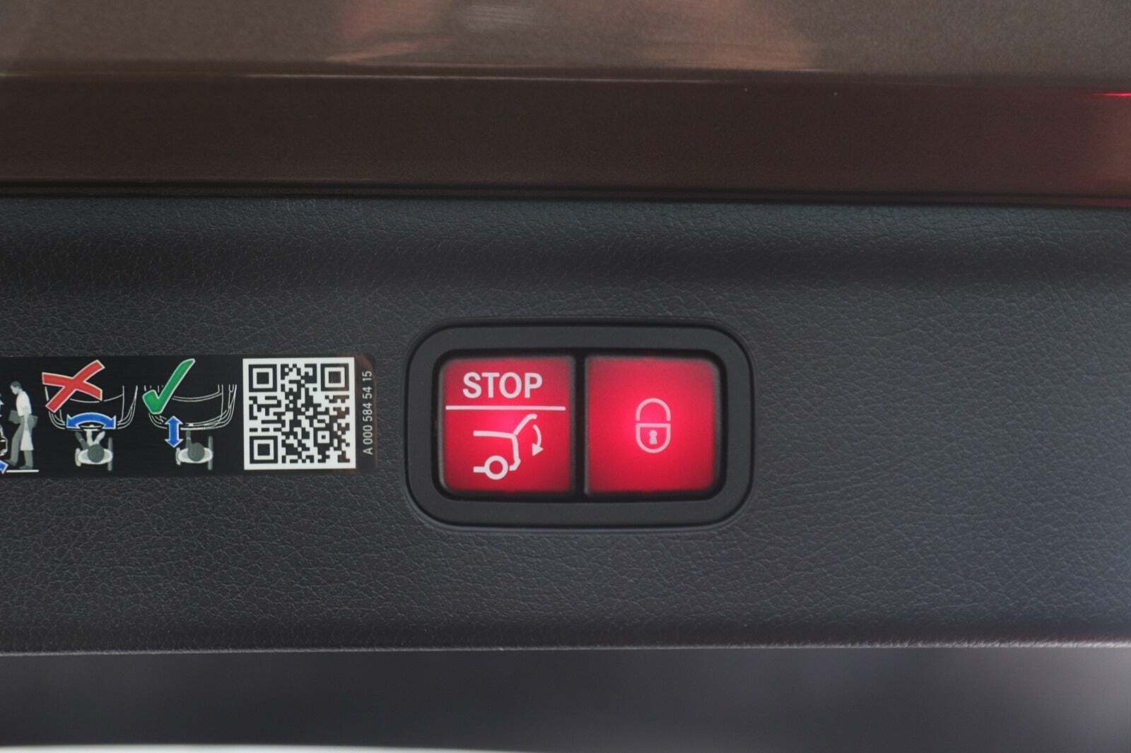 Brun Mercedes EQE350 SUV fra 2024