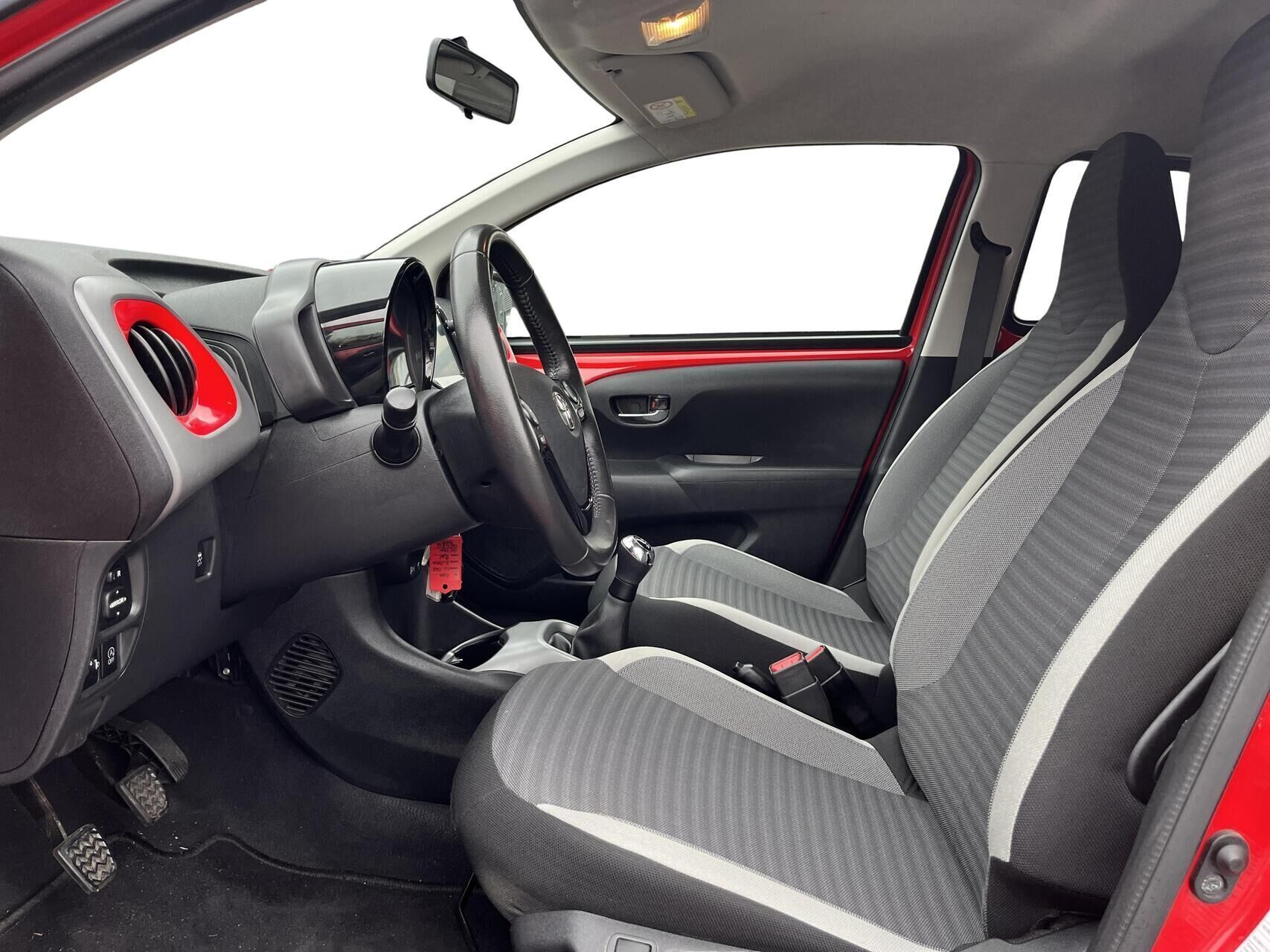 Toyota Aygo 1,0 VVT-I X-pression 72HK 5d