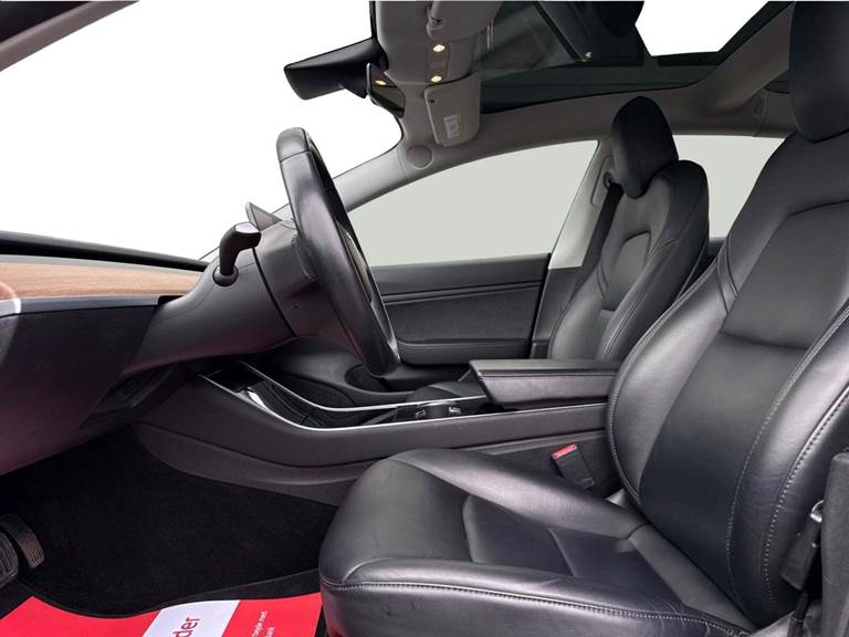 Tesla Model 3 Long Range RWD