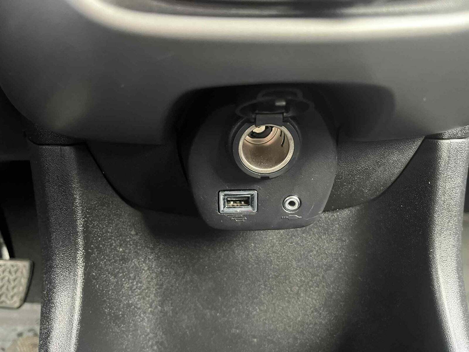 Hvid Peugeot 108 fra 2017