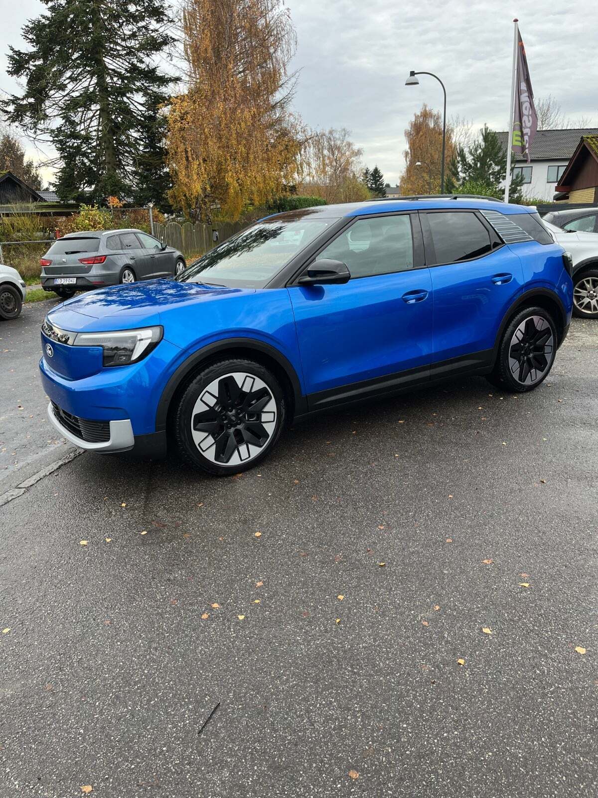 Ford Explorer 84 Select Extended Range AWD