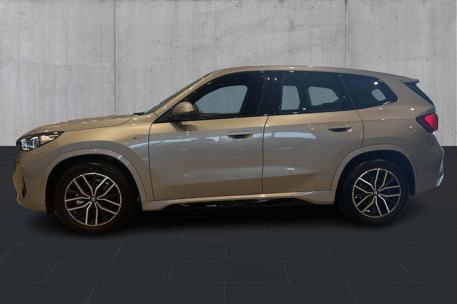 BMW iX1 eDrive20 M-Sport