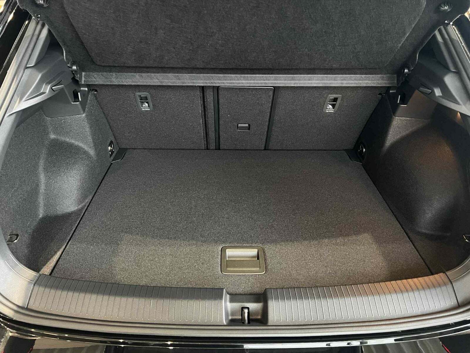 Sort VW T-Roc fra 2026