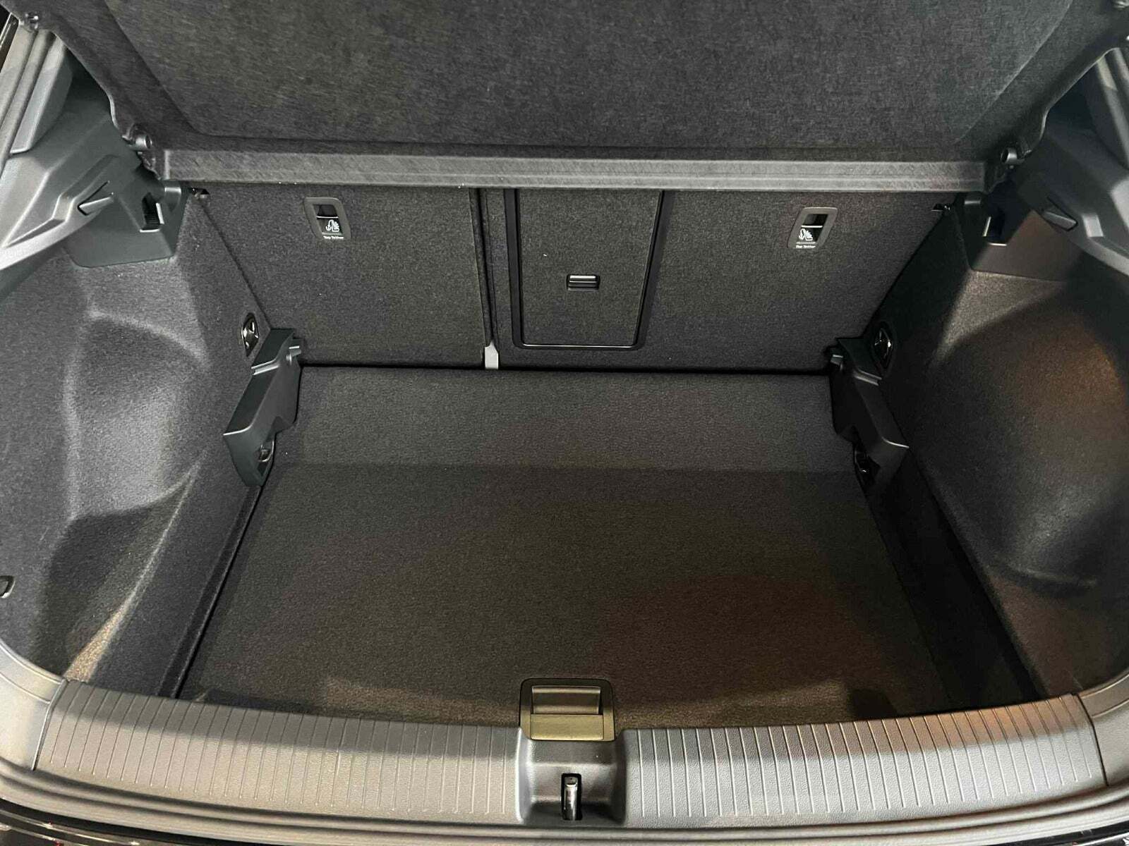 Sort VW T-Roc fra 2026