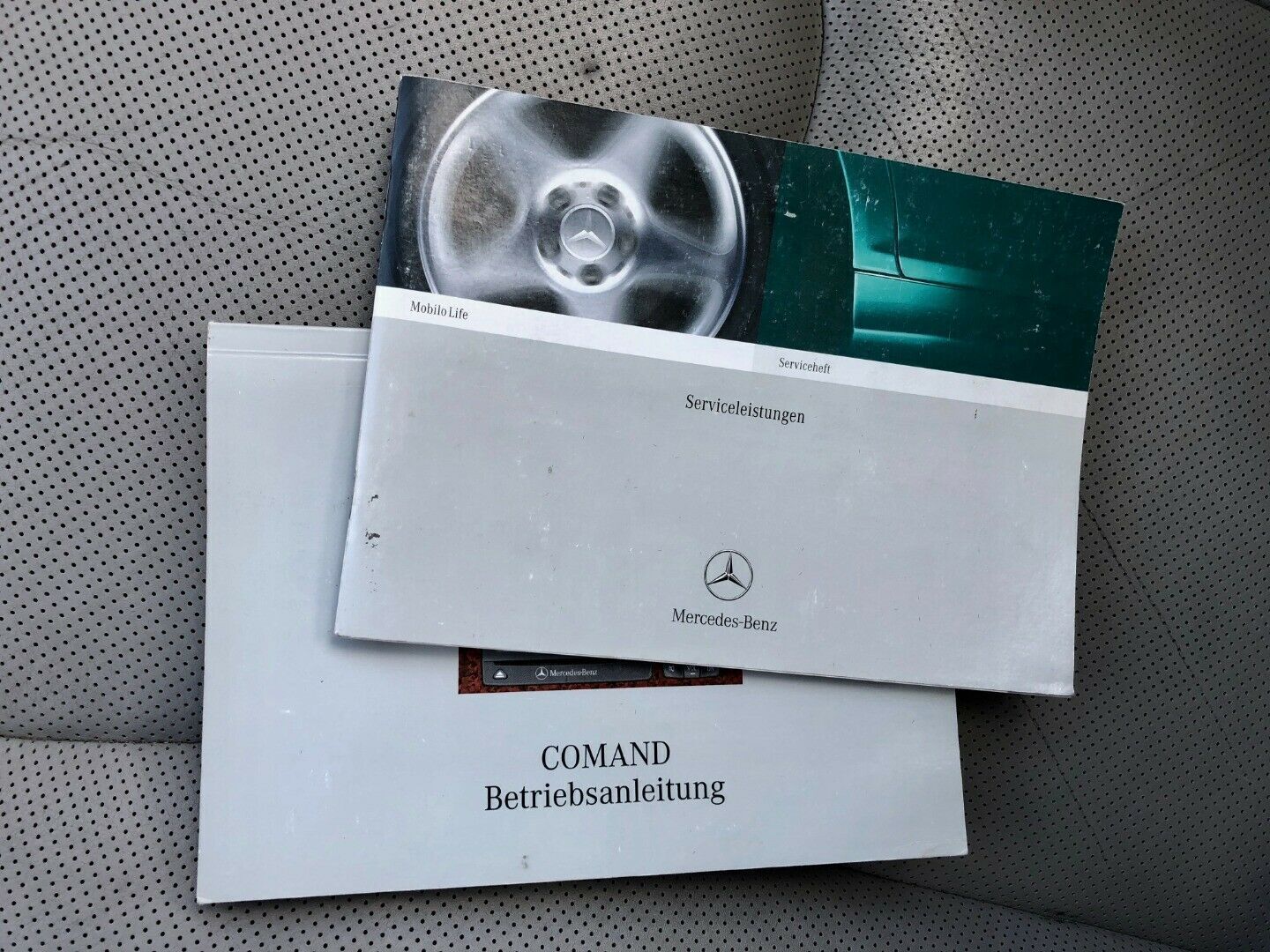 Beige Mercedes S320 fra 2002