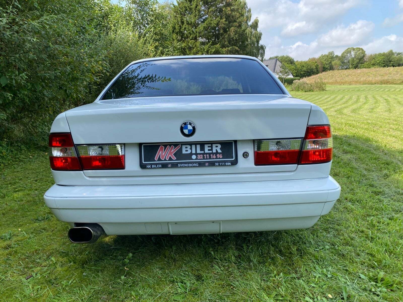 undefined BMW 525i fra 1991 set udefra