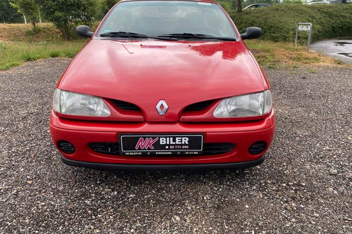 undefined Renault Megane I fra 1998 set udefra