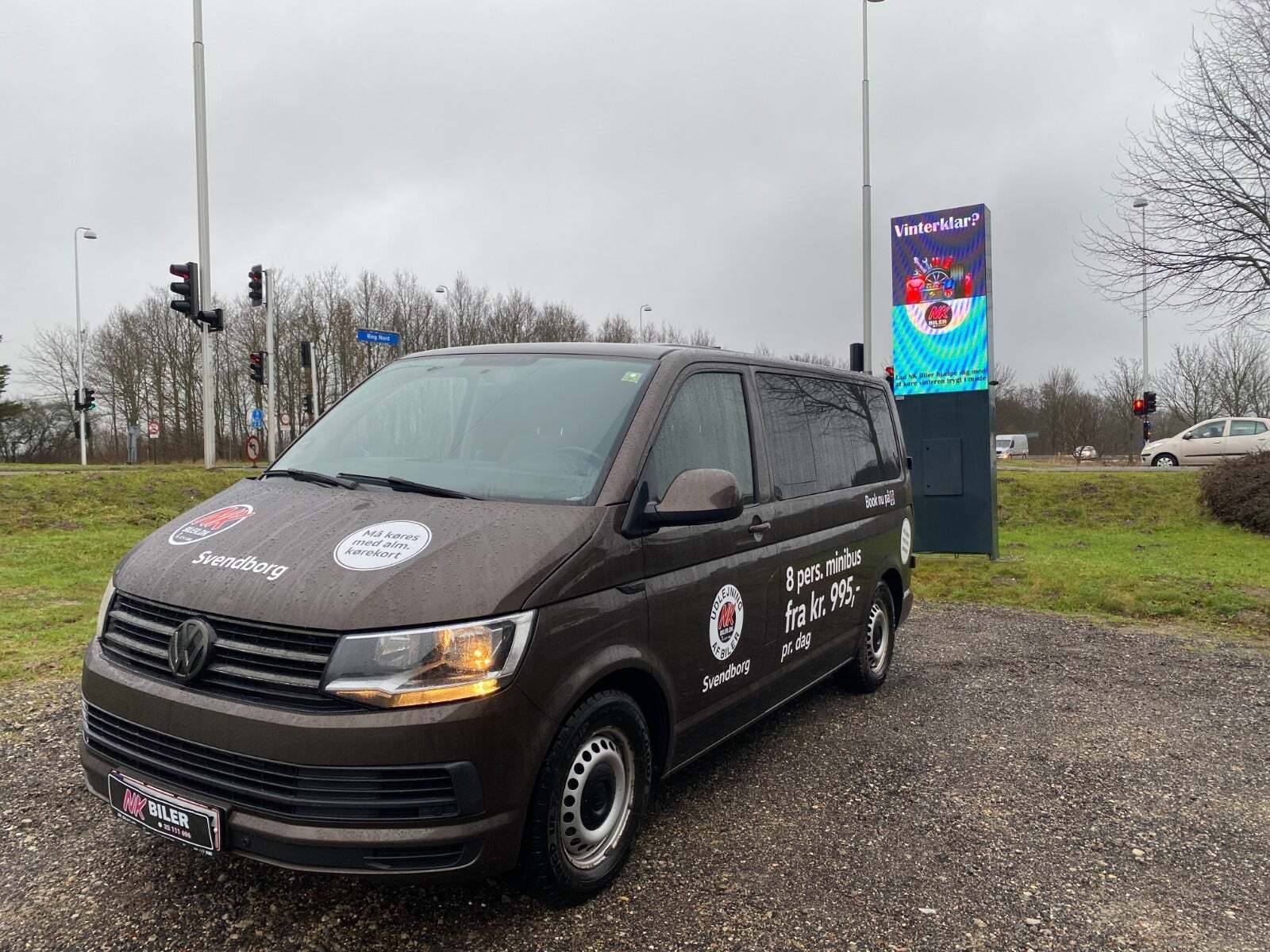 undefined VW Caravelle fra 2015 set udefra