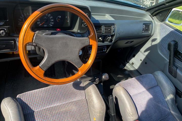 undefined Ford Escort fra 1989 set indefra