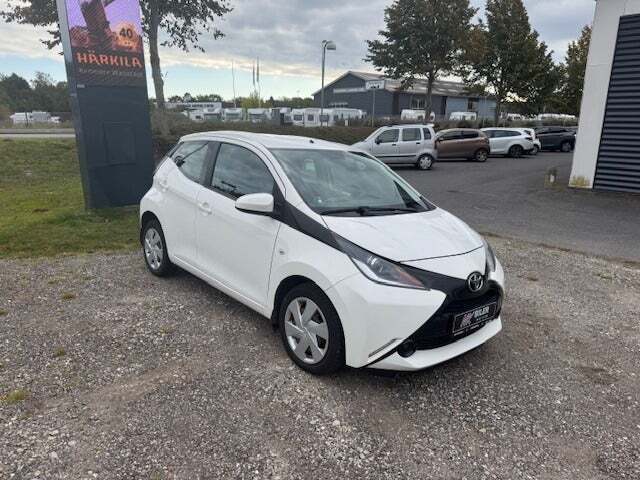 Toyota Aygo 1,0 VVT-i x-play x-touch