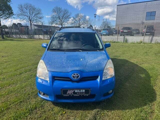 Toyota Sportsvan 2,0 D-4D T1