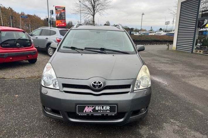 undefined Toyota Corolla Sportsvan fra 2006 set udefra