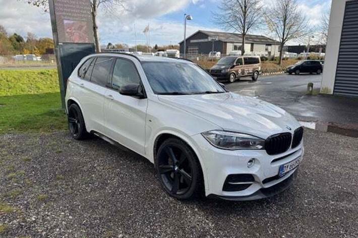 undefined BMW X5 fra 2016 set udefra