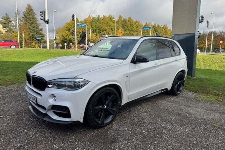 undefined BMW X5 fra 2016