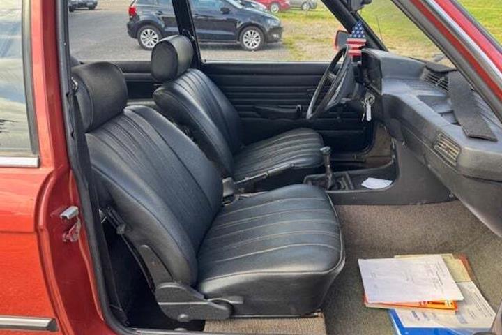 undefined BMW 315 fra 1981 set indefra