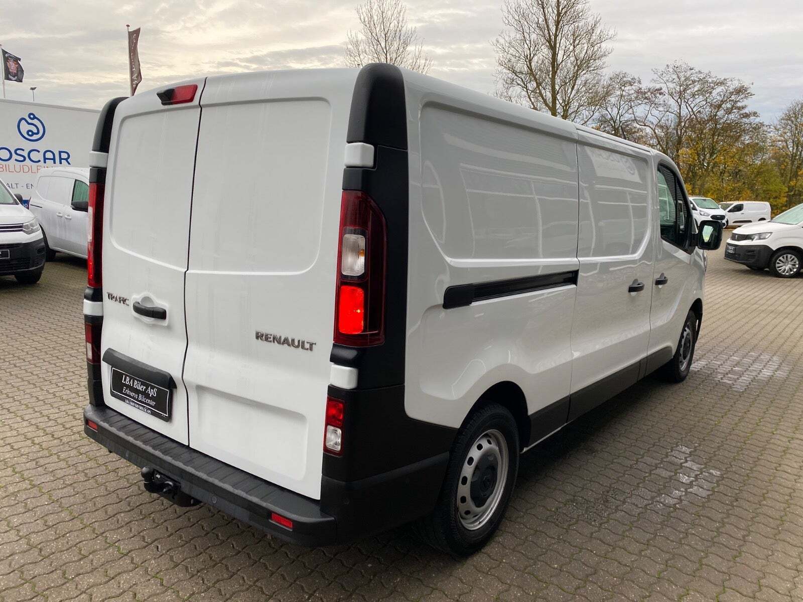 Hvid Renault Trafic fra 2022