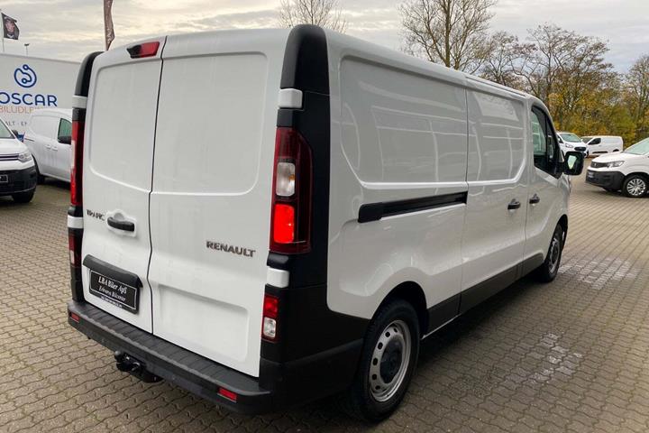Hvid Renault Trafic fra 2022