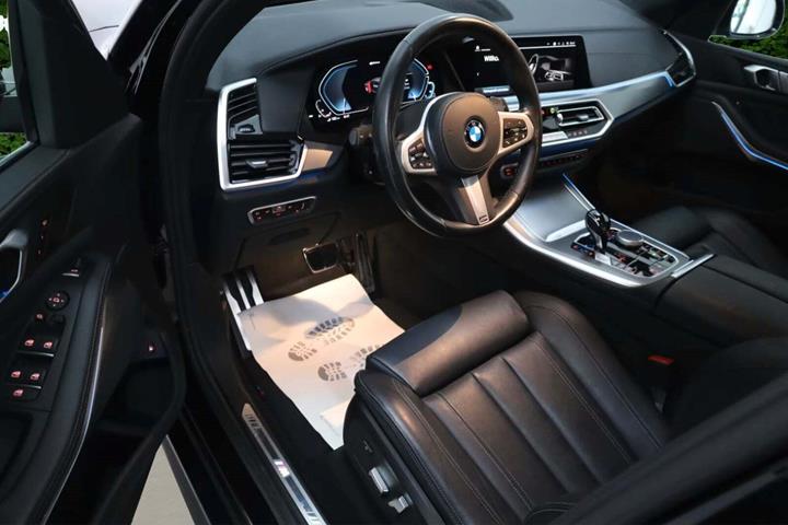 undefined BMW X5 fra 2021