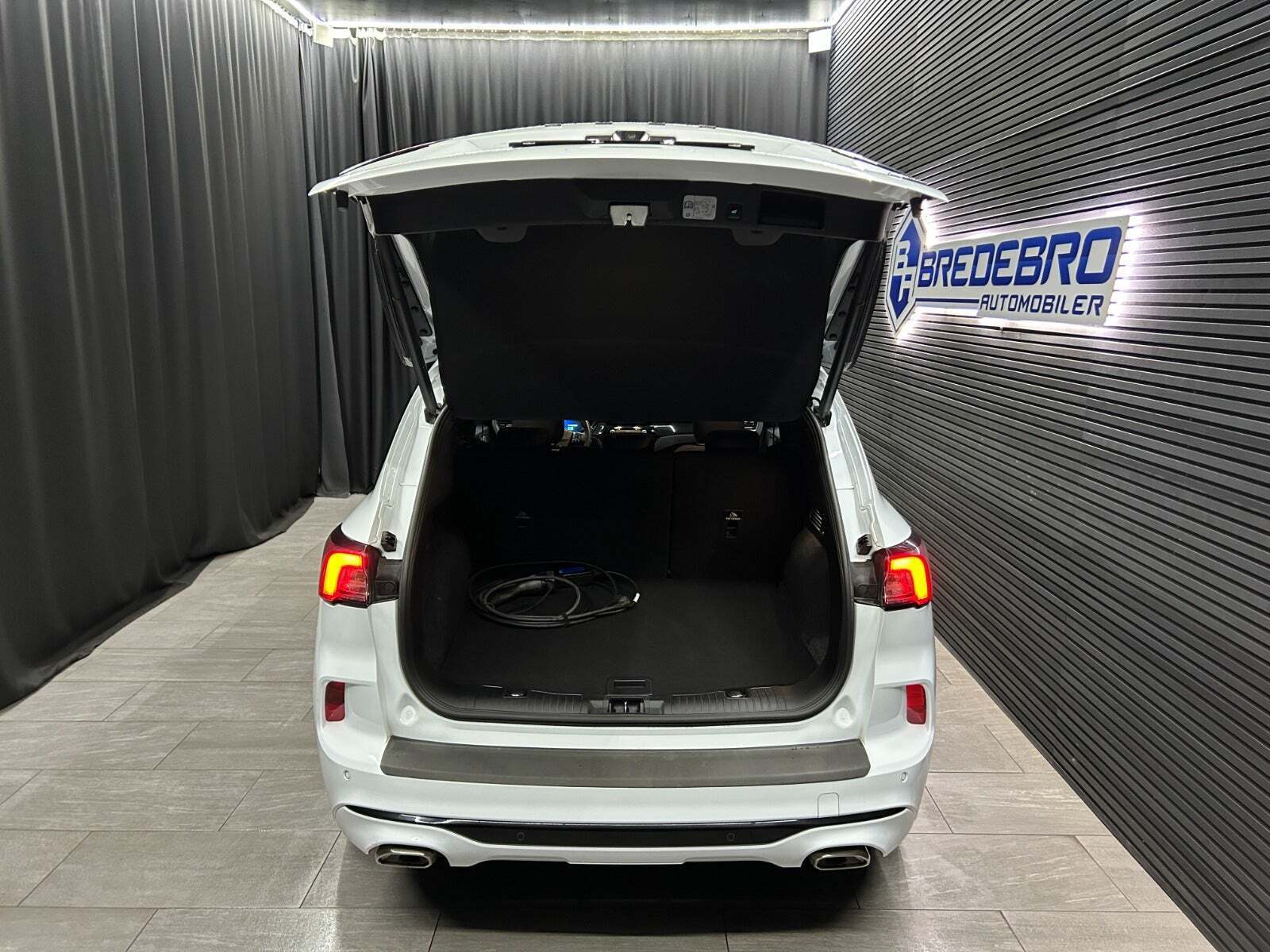 Ford Kuga 2,5 PHEV ST-Line CVT