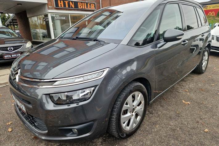 Grå Citroën Grand C4 Picasso fra 2016 set udefra