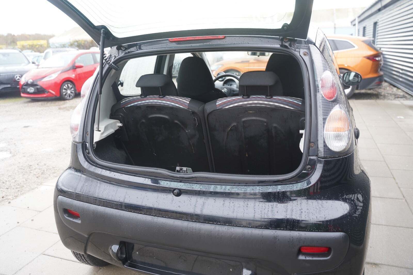 Grå Citroën C1 fra 2012