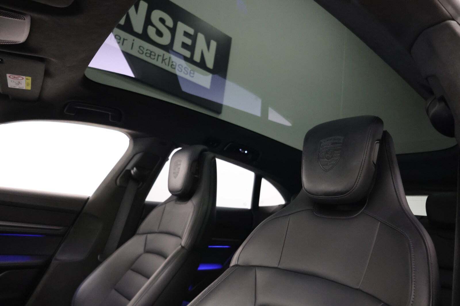 Porsche Taycan 4 Performance+ Cross Turismo