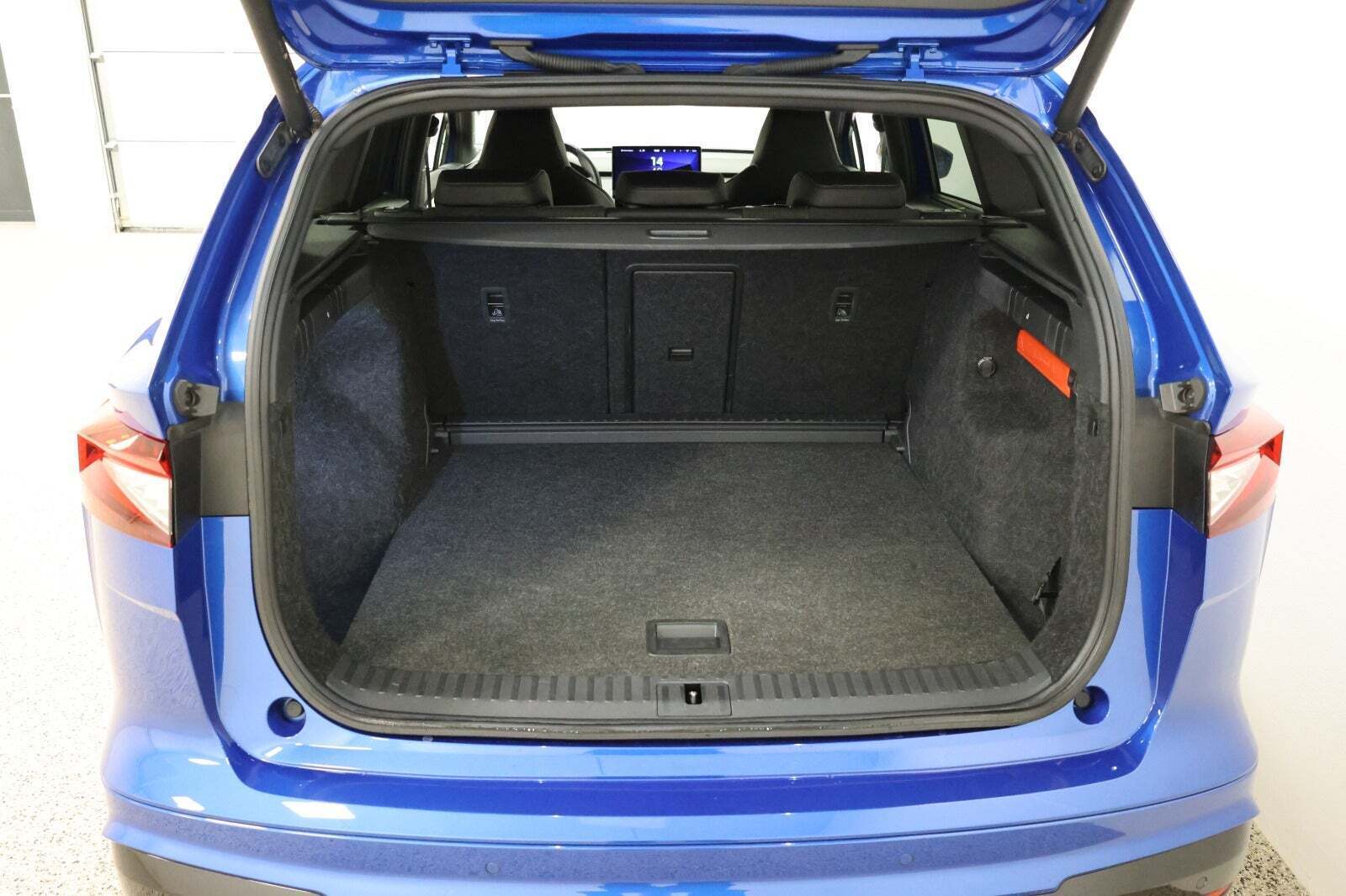 Blå Skoda Enyaq fra 2021