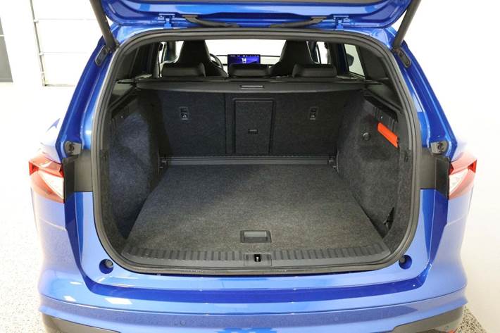 Blå Skoda Enyaq fra 2021