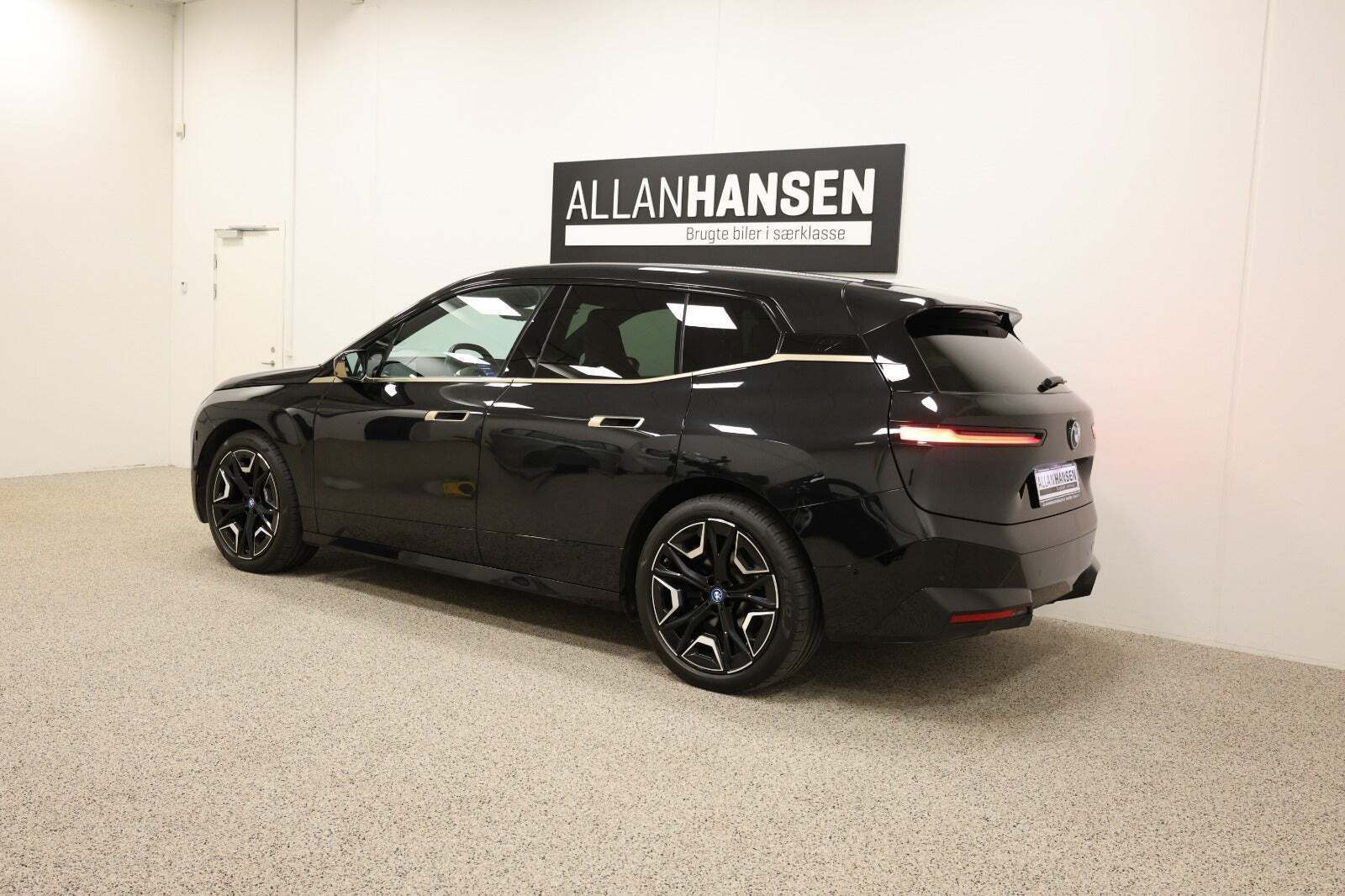 BMW iX xDrive50 Supercharged Sport