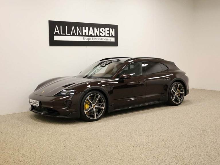 Porsche Taycan Turbo S Performance+ Cross Turismo