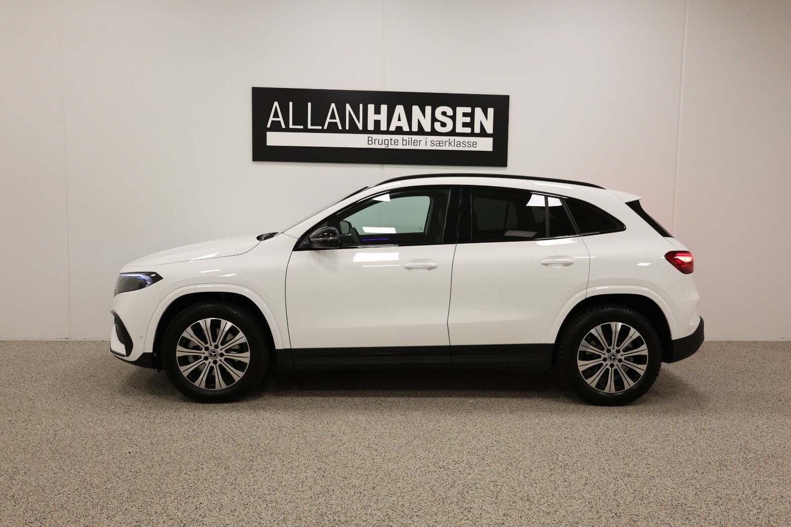 Mercedes EQA300 AMG Line 4Matic